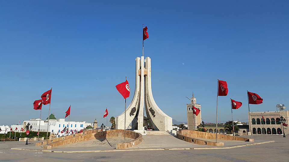 Place du Kasbah, monumento ai martiri tunisini